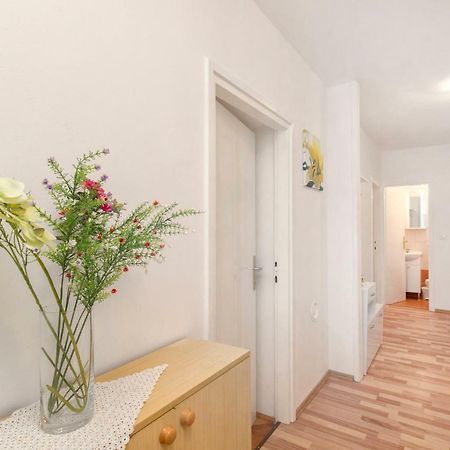 Charming Old Town Apartment شيبينيك المظهر الخارجي الصورة