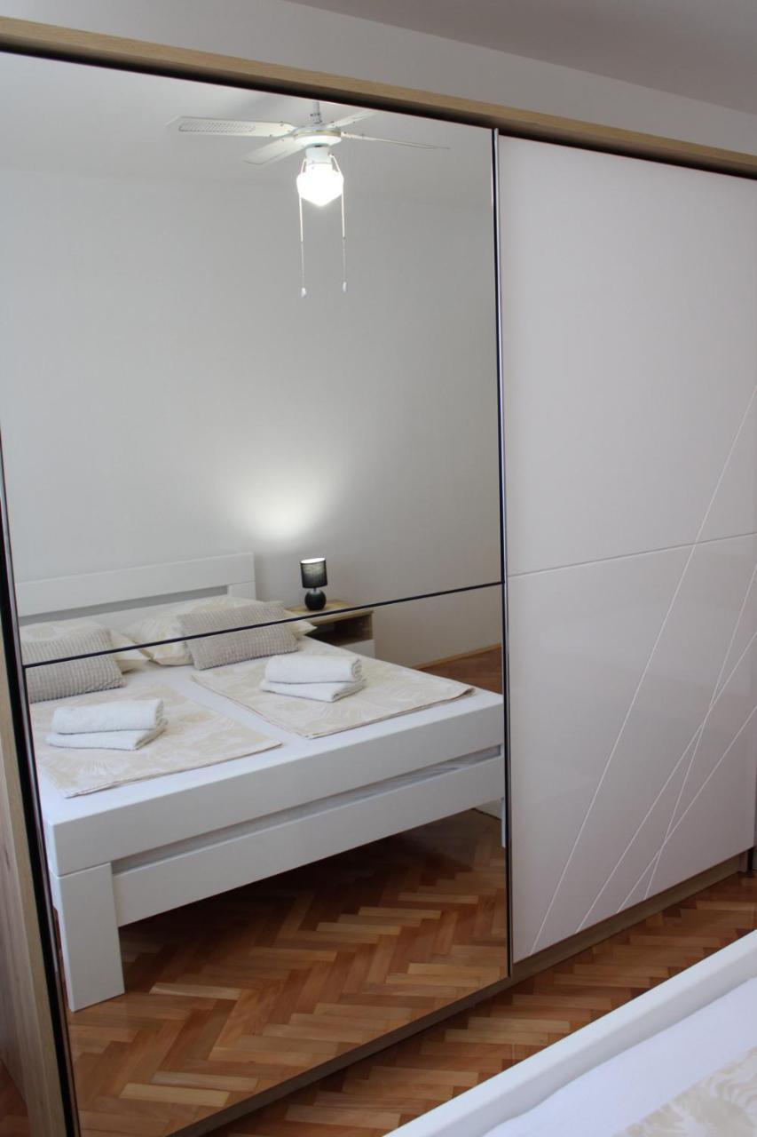 Charming Old Town Apartment شيبينيك المظهر الخارجي الصورة